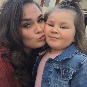 Meet your Posher, Hannah